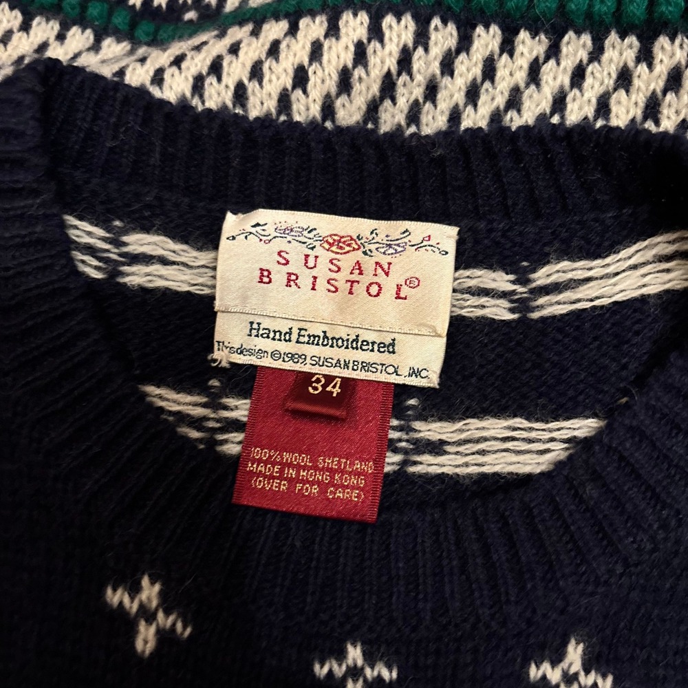 Vintage 80s Susan Bristol Embroidered Wool Sweater Winter Scene Small Cottage - Picture 4 of 6